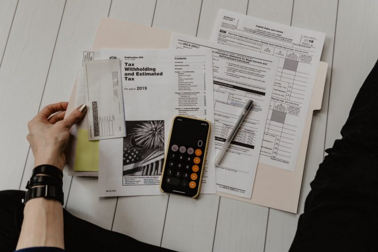 Jak samemu obliczyć zwrot podatku z Holandii? Rachunkowość dla początkujących